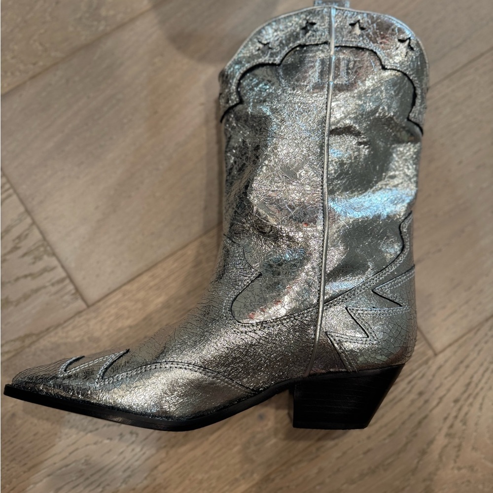 SCHUTZ Cicera West Distressed Cowboy / Cowgirl Boots  Metallic Silver Boots